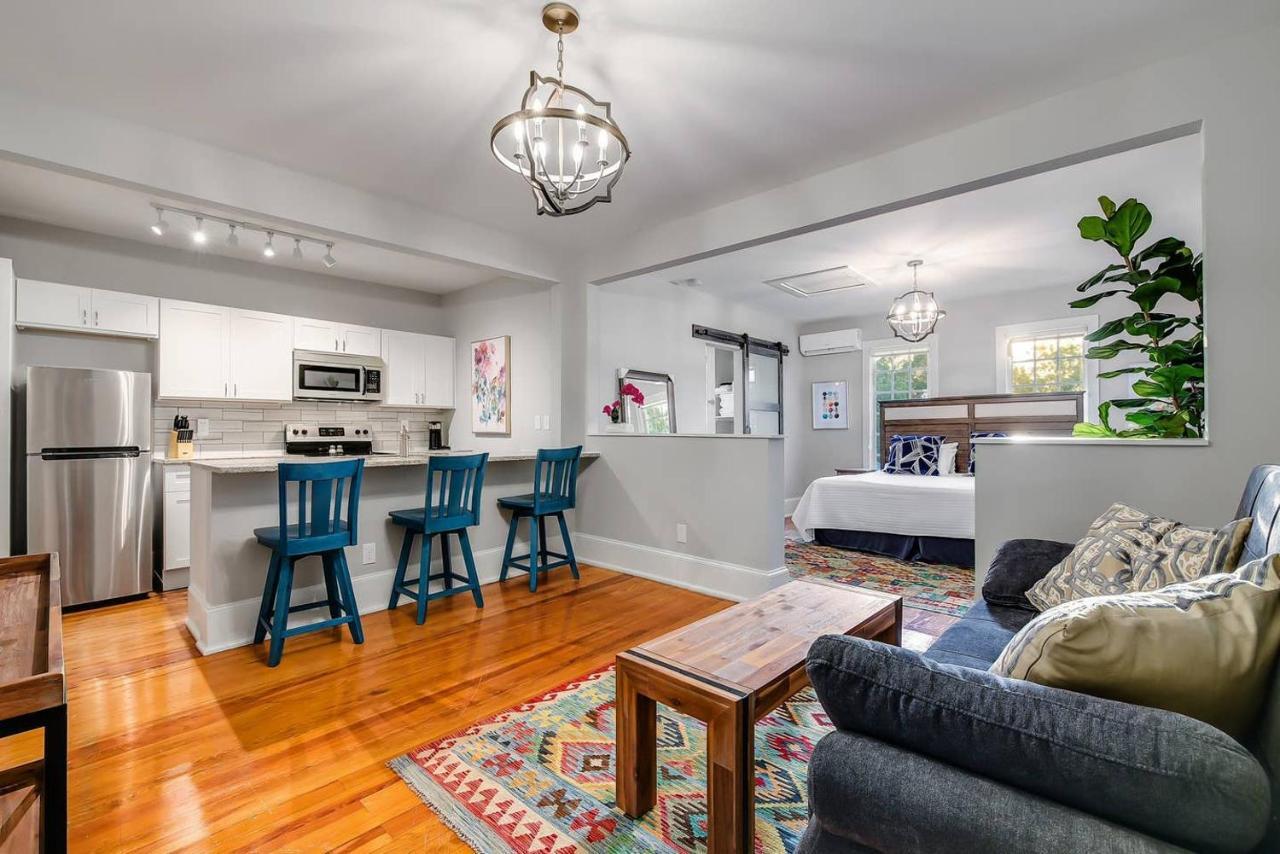 Mckenize Guest House: Marble Falls Suite 1 Bd, 1Ba Bagian luar foto