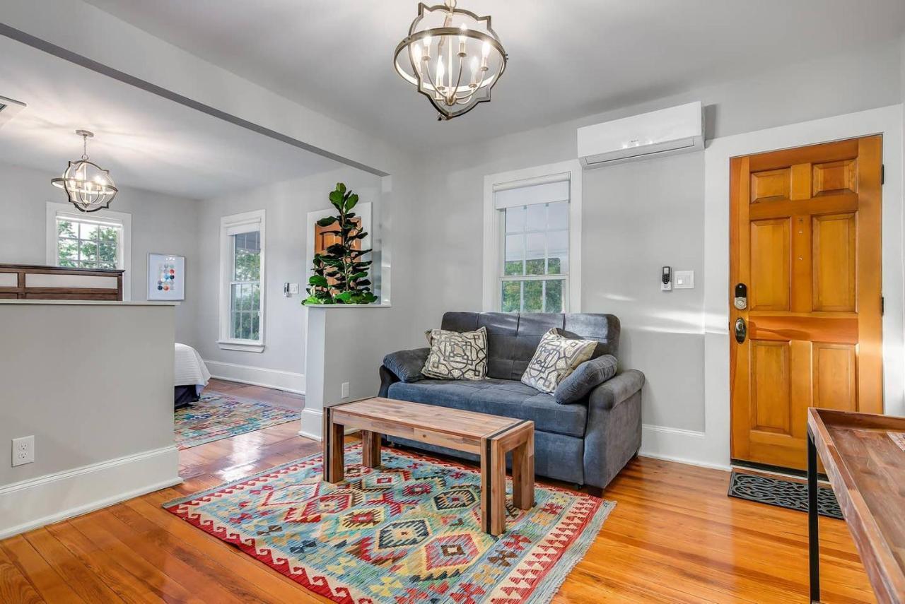 Mckenize Guest House: Marble Falls Suite 1 Bd, 1Ba Bagian luar foto